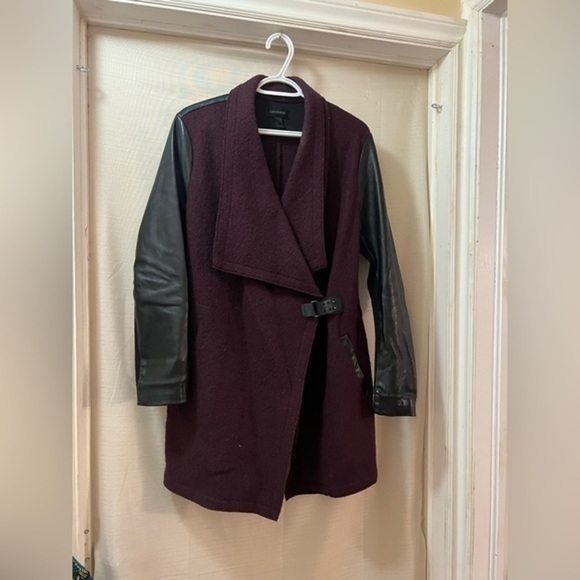 ⚪️Leather and wool blend women’s burgundy and black coat - Picture 1 of 9